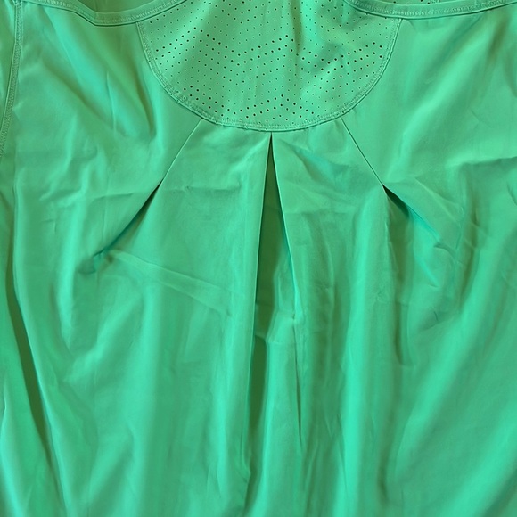 Reebok  CrossFit Tank  Bright Mint Green scoopneck  Aerated  lightweight  Size S - Picture 11 of 12